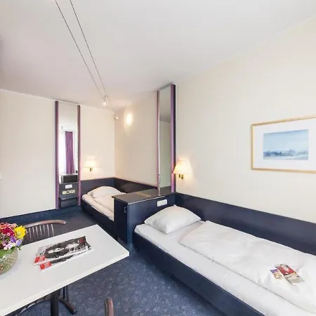 Hotel Mirage Duesseldorf-Neuss Room photo
