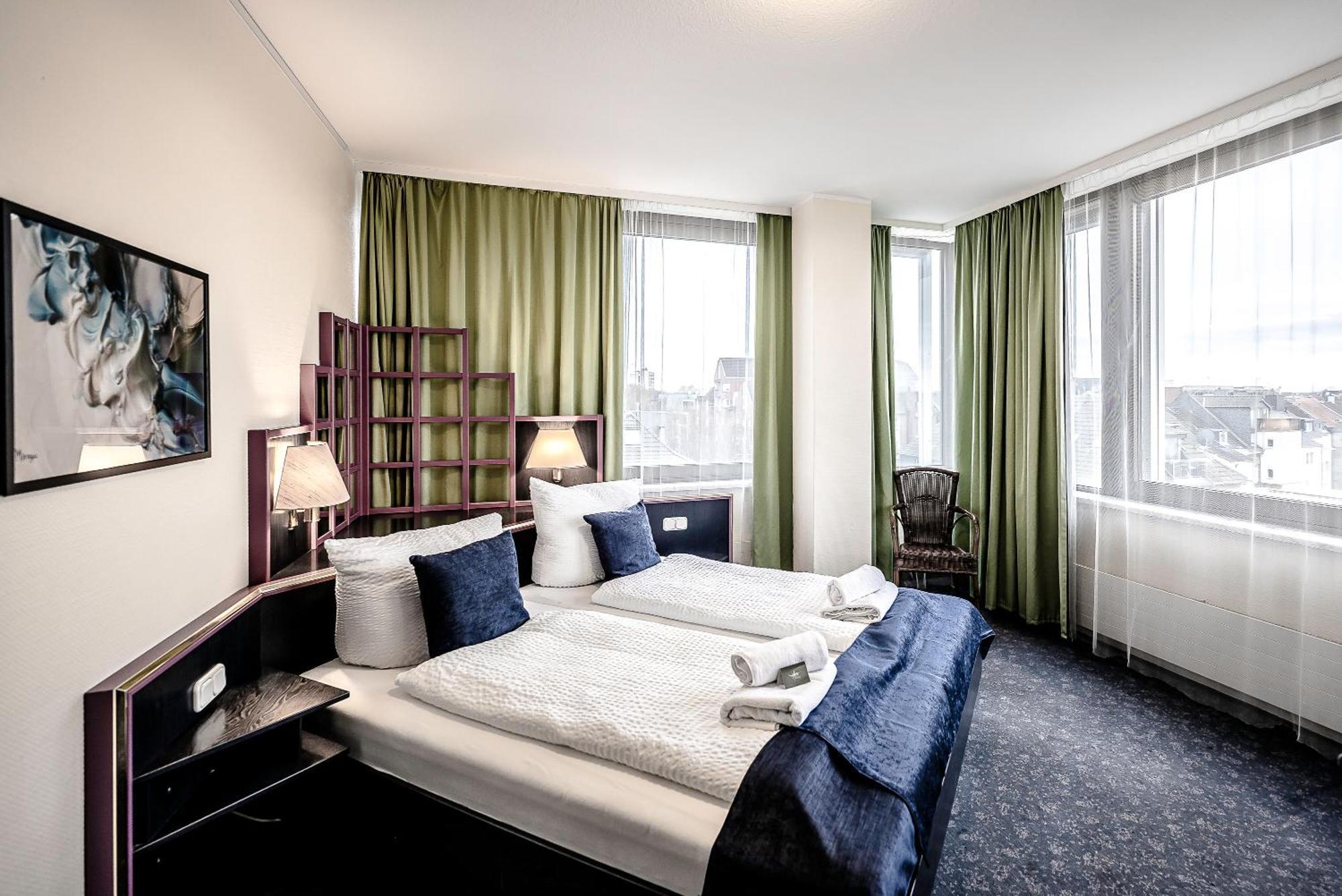 Mirage Duesseldorf-neuss 3*